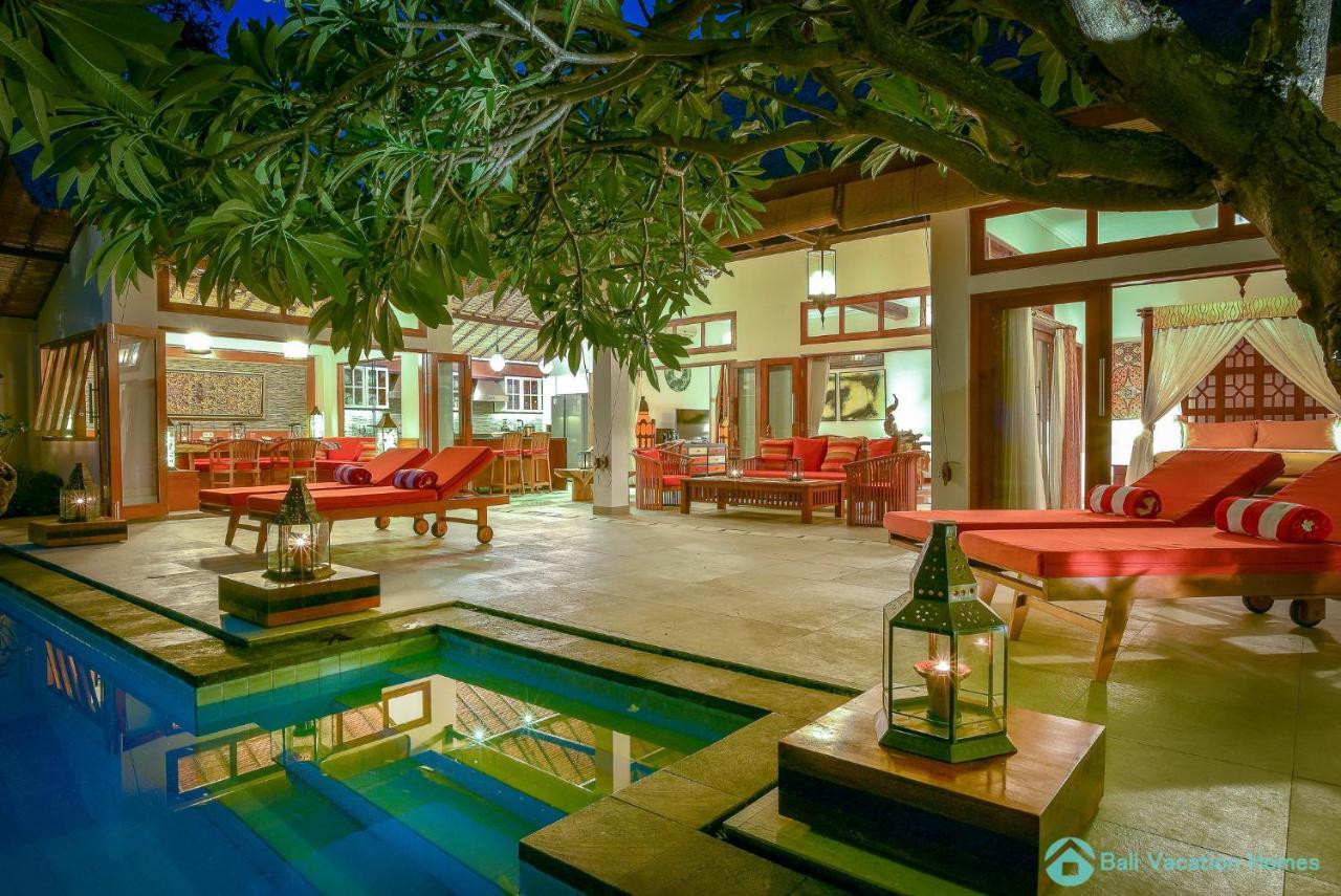 Villa Kamboja - Intimate Luxury Lovina Beach Villa Banjar  Buitenkant foto