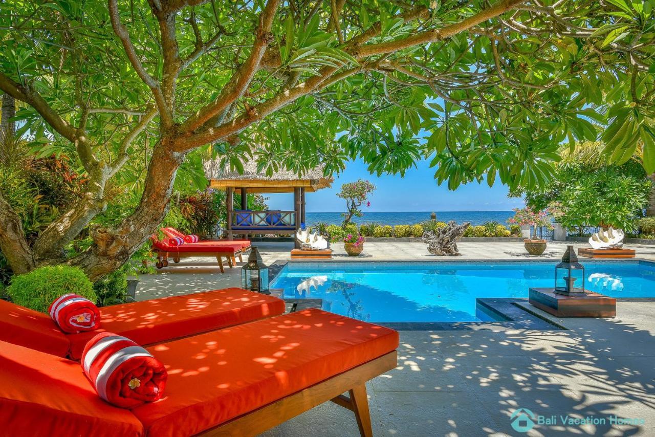 Villa Kamboja - Intimate Luxury Lovina Beach Villa Banjar  Buitenkant foto