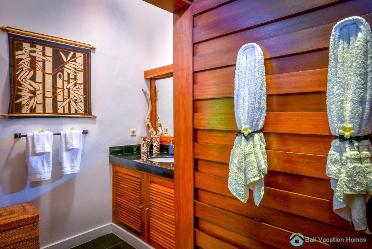 Villa Kamboja - Intimate Luxury Lovina Beach Villa Banjar  Buitenkant foto